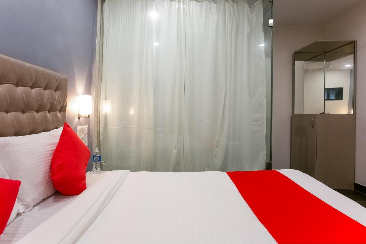 โอโย 62882 เดอะ ริเวียรา โฮเต็ล Hotel มุมไบ ภายนอก รูปภาพ
