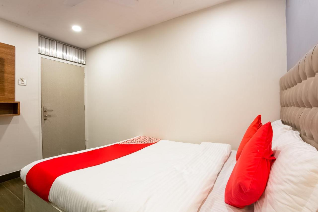 โอโย 62882 เดอะ ริเวียรา โฮเต็ล Hotel มุมไบ ภายนอก รูปภาพ